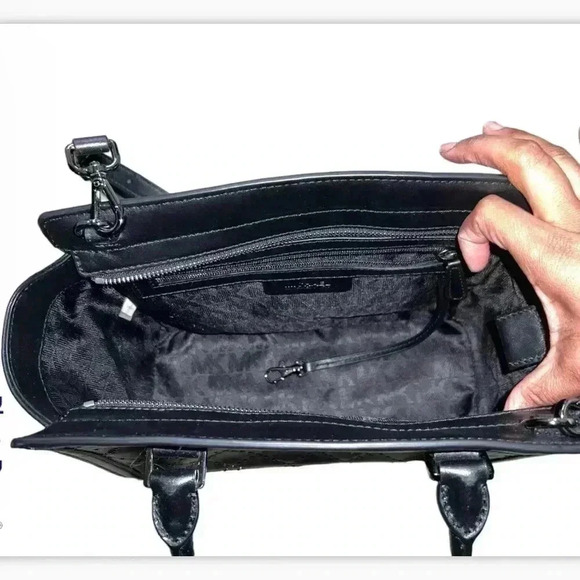 MICHAEL KORS SELMA MICRO STUD QUILTED BLACK LEATHER CROSSBODY TOTE SHOULDER BAG - Picture 4 of 6